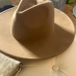 Lulus Camel Felt Hat NEVER WORN